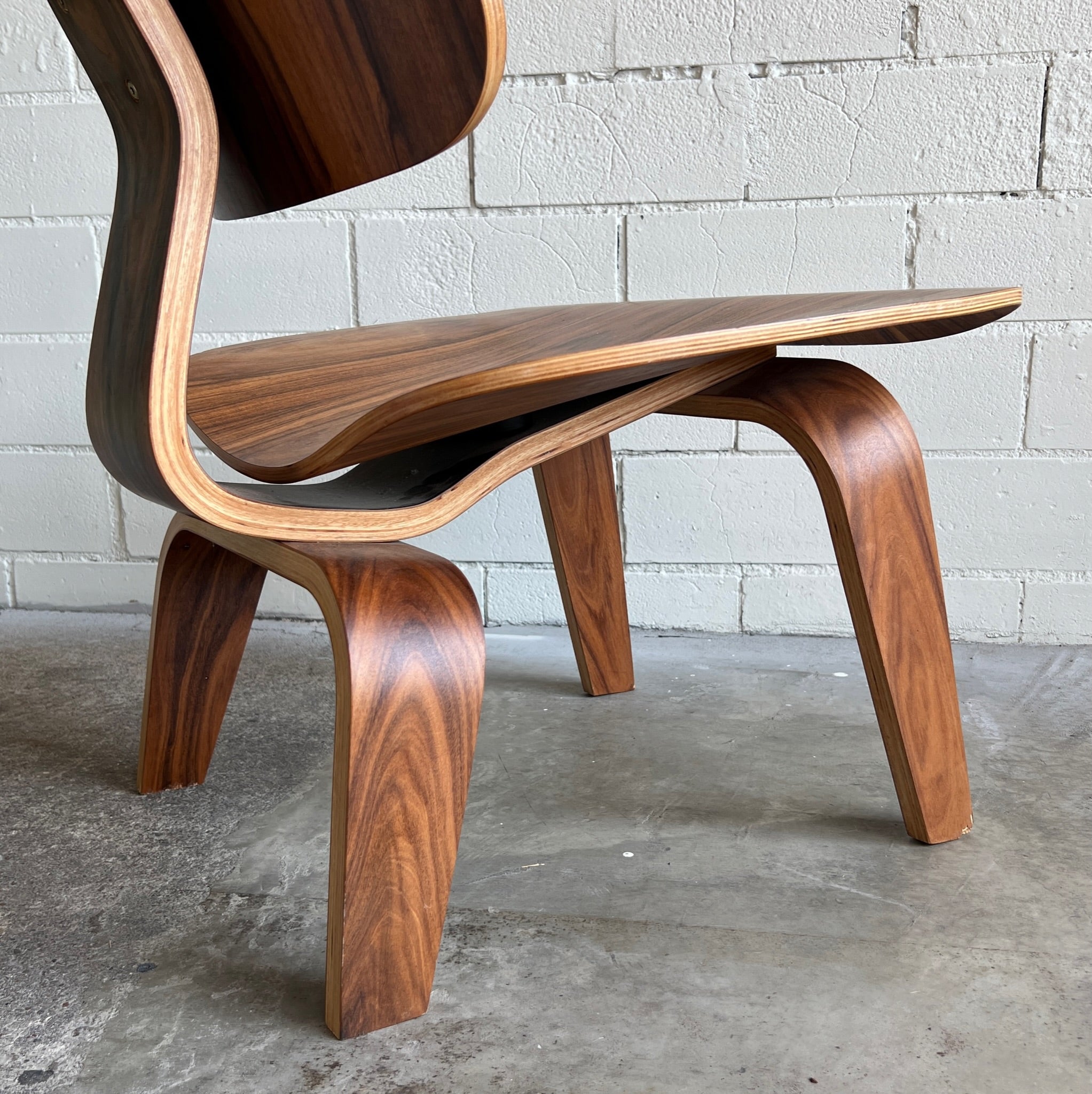 Eames molded plywood dining chair replica hot sale